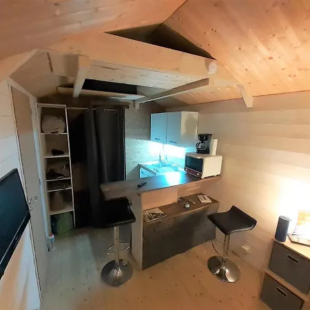 Apartment Studio Avec Terrasse A La Rochelle Peripherie -
